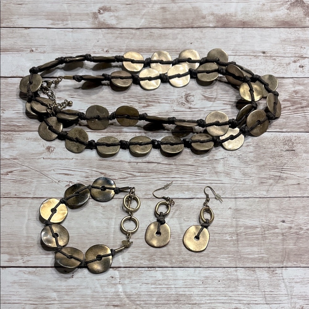 Premier Designs Gold Disc Necklace Set